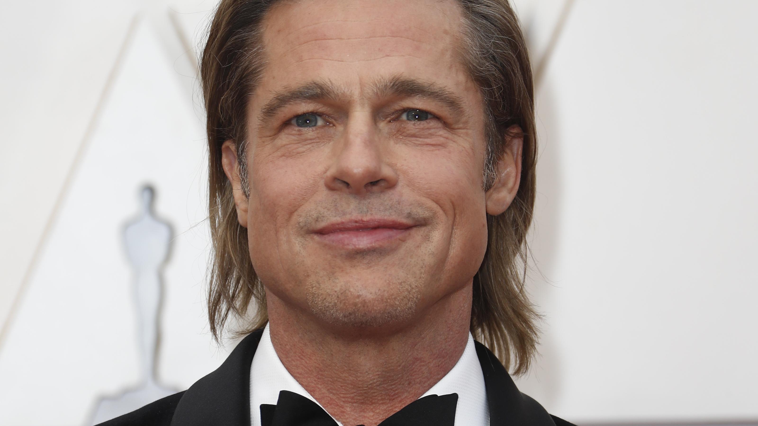 Pitt frisur brad Brad Pitt