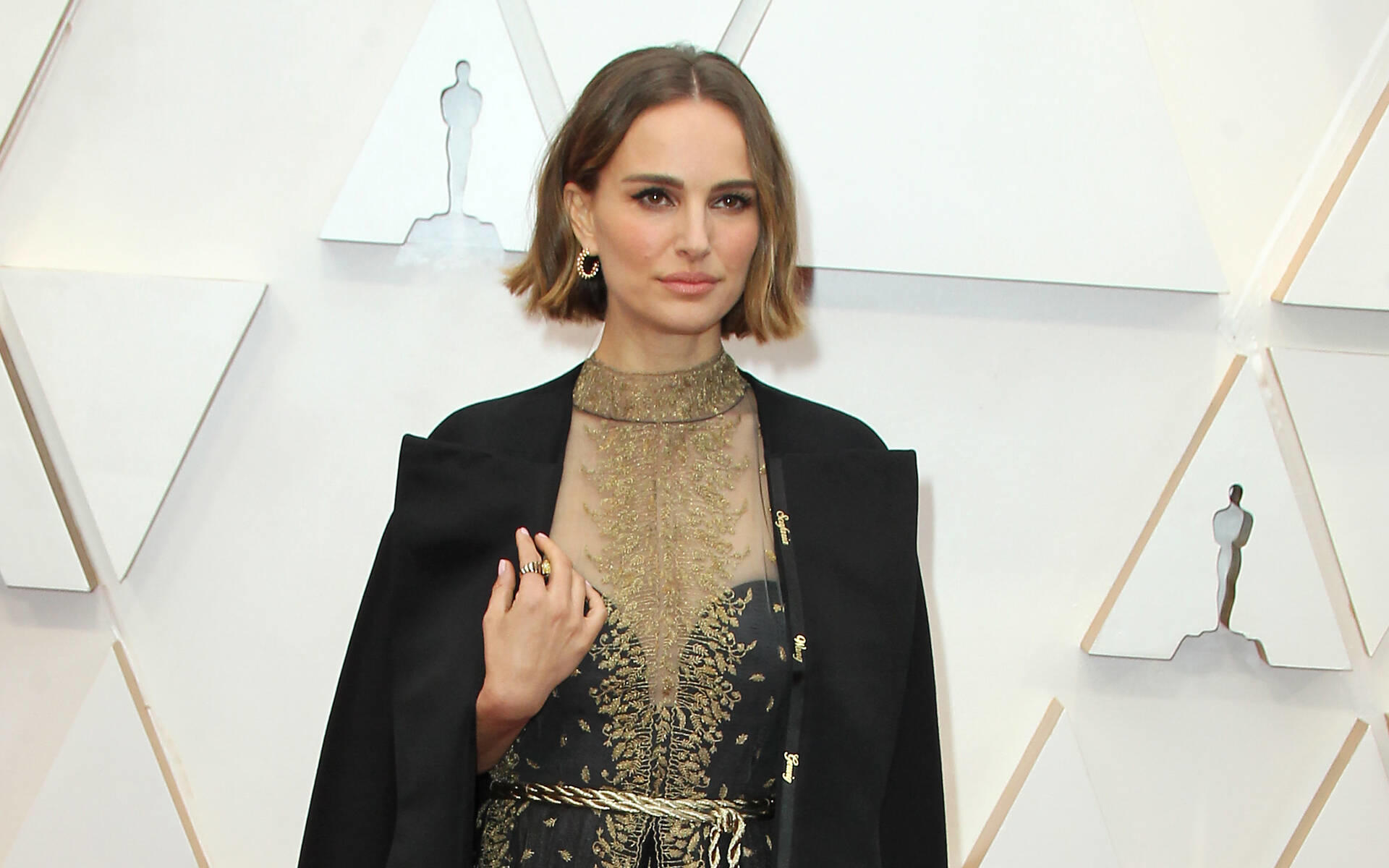 Nach Kritik an Oscar-Outfit: Natalie Portman nimmt Stellung Nach Kritik an Oscar-Outfit: Natalie Portman nimmt Stellung