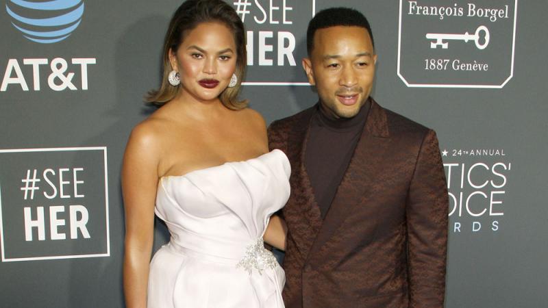 Chrissy Teigen: Valentinstag, na und? Chrissy Teigen: Valentinstag, na und?