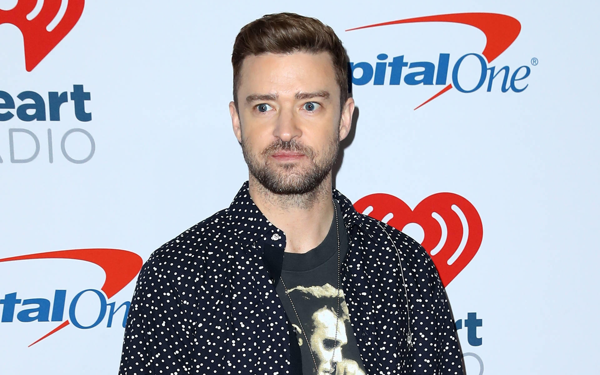 Justin Timberlake wurde 2003 auf der Bühne mit Urinflaschen beworfen Schwieriger Start für Justin Timberlake: Mit Urinflaschen beworfen