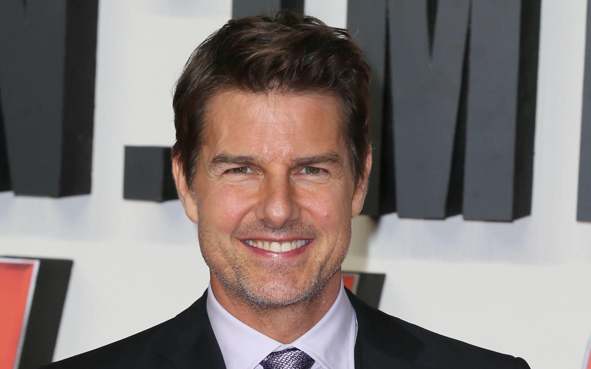 Wegen Coronavirus: Dreharbeiten mit Tom Cruise unterbrochen Wegen Coronavirus: Dreharbeiten mit Tom Cruise unterbrochen