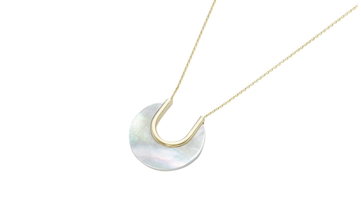Schmuck-Trends 2020: Diese Style-Accessoires werden Sie lieben! Perlmutt-Kette von Luigi Merano