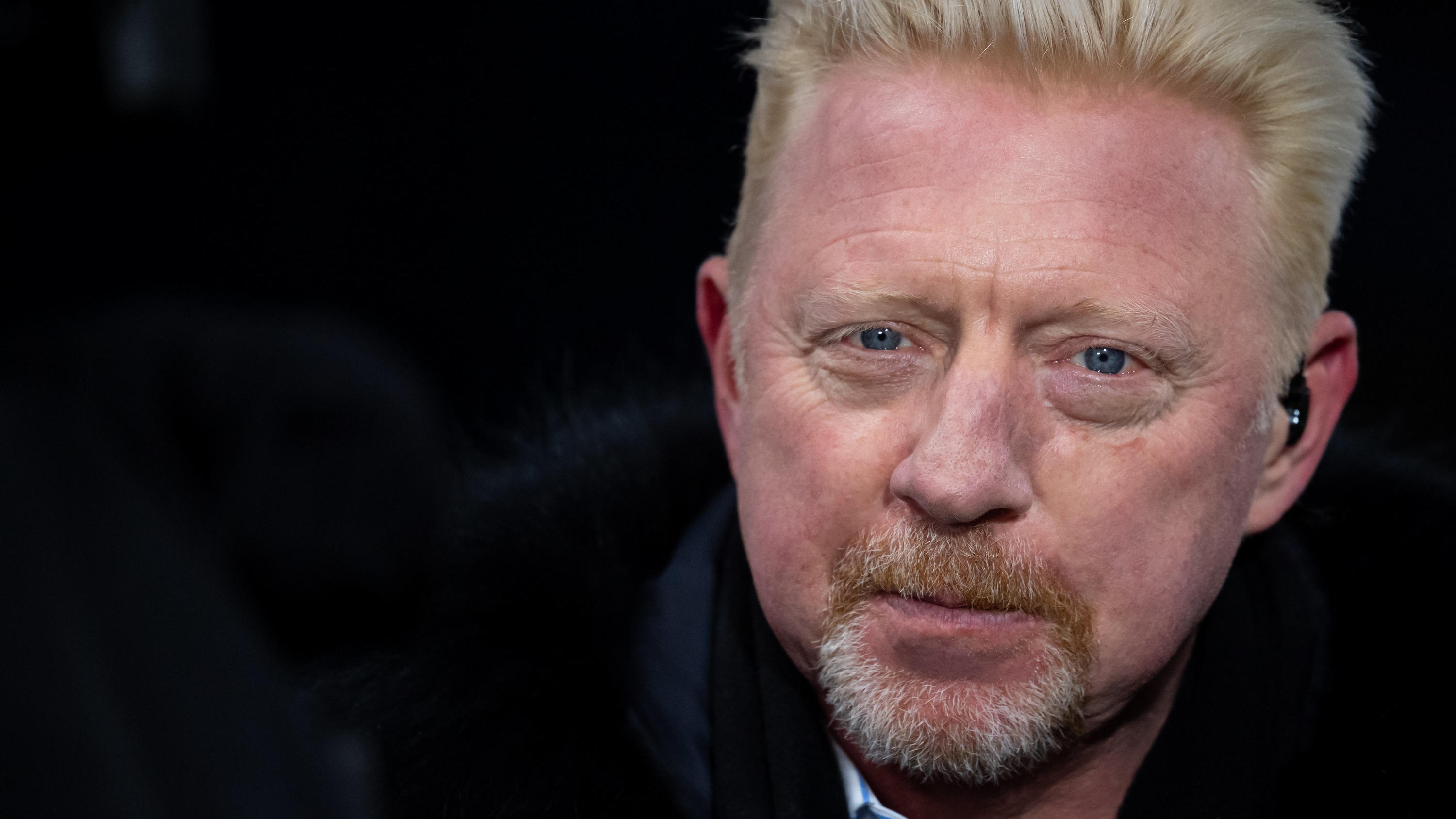 Boris Becker: Stolzer Papa gratuliert Anna Ermakova 25.02.2020, Großbritannien, London: Fußball: Champions League, FC Chelsea - FC Bayern München, K.o.-Runde, Achtelfinale, Hinspiel im Stadion Stamford Bridge. TV-Experte Boris Becker kommt vor dem Spiel in das Stadion. Foto: Sven Hoppe/dpa +++ dpa-Bil
