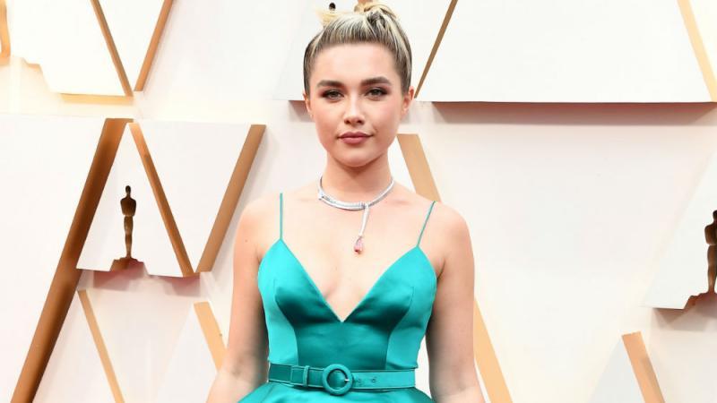 Florence Pugh verteidigt Beziehung mit Zach Braff Florence Pugh verteidigt Beziehung mit Zach Braff