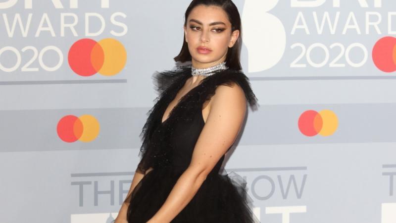 Charli XCX weinte bei den Aufnahmen zu ihrer LP Charli XCX weinte bei den Aufnahmen zu ihrer LP
