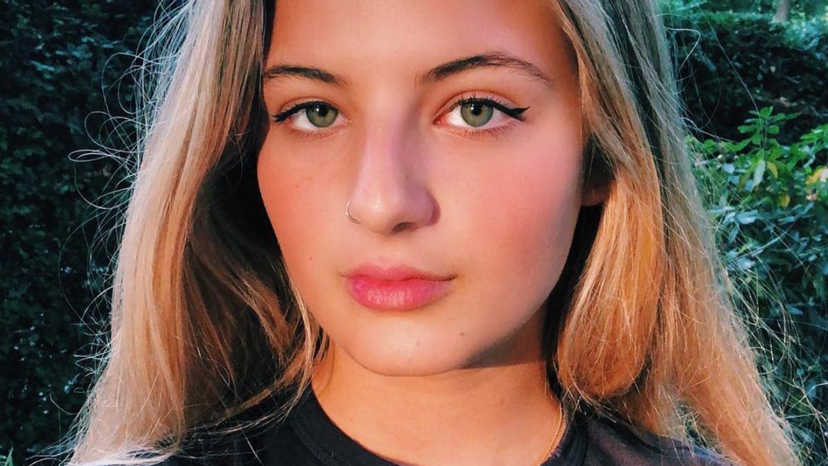 Emma Schweiger hat Schmetterlinge im Bauch Emma Schweiger