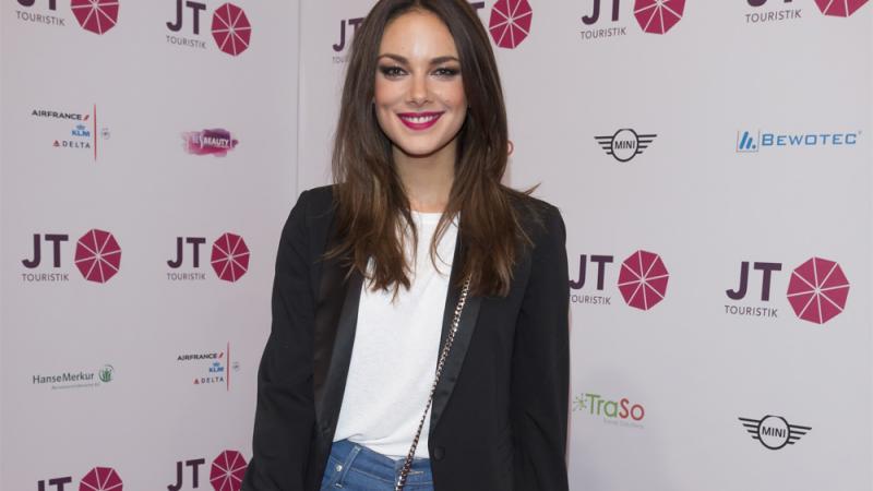 Janina Uhse ist jetzt Netflix-Star Janina Uhse ist jetzt Netflix-Star