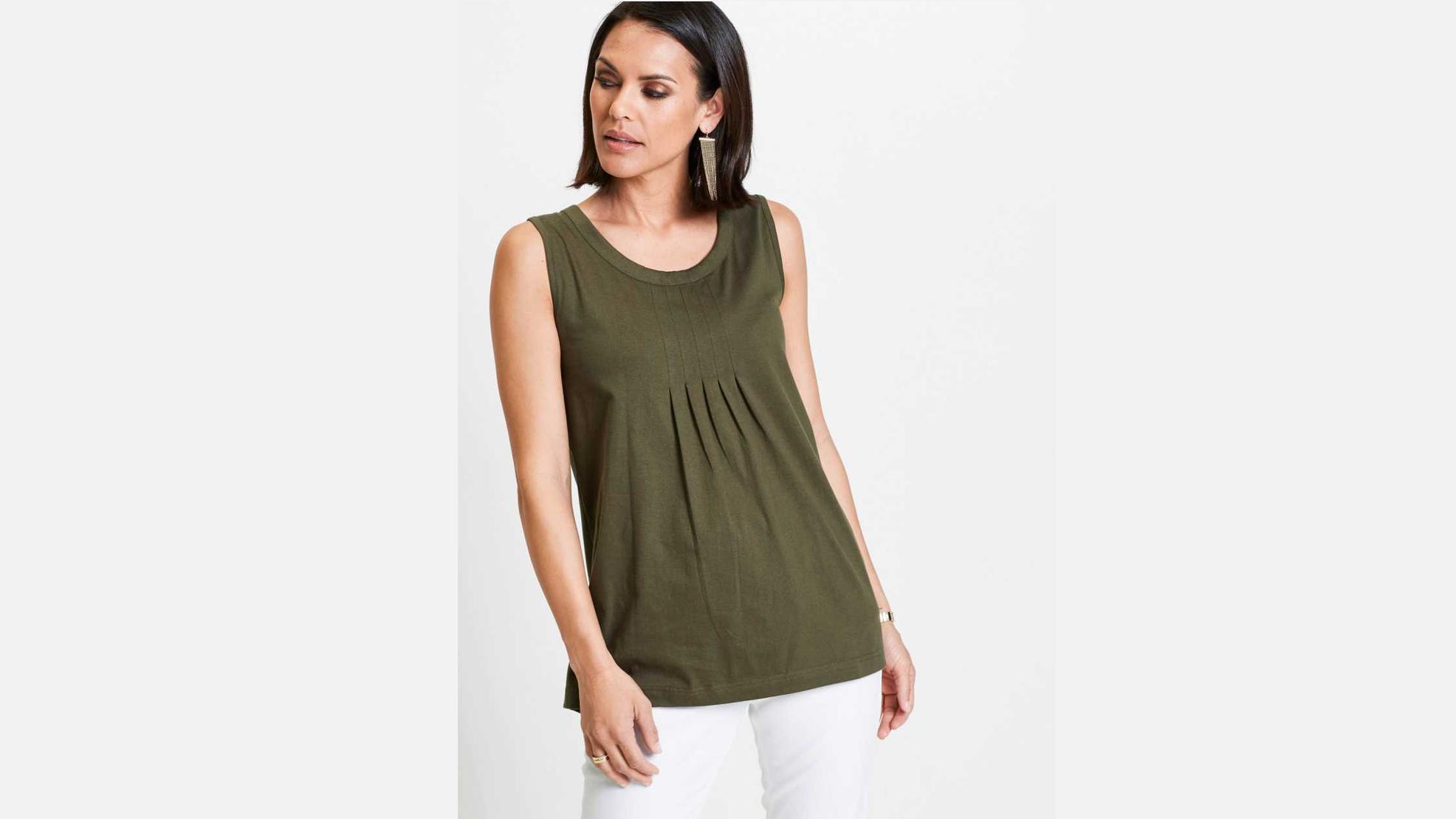Curvy-Look der Woche: Candice Huffine nachstylen - so geht's Long-Top von bpc.