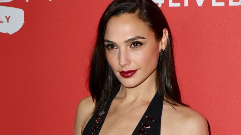Gal Gadot: Bewegende Rede an Abschlussklassen Gal Gadot: Bewegende Rede an Abschlussklassen