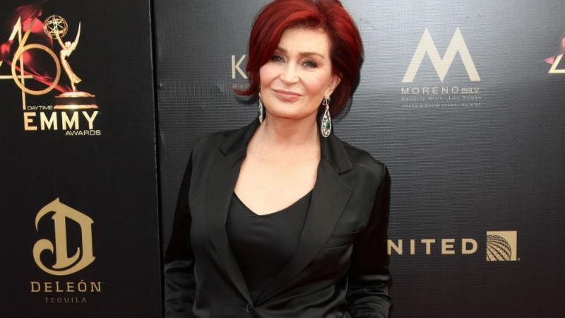 Sharon Osbourne: Vom Bruder beleidigt Sharon Osbourne: Vom Bruder beleidigt