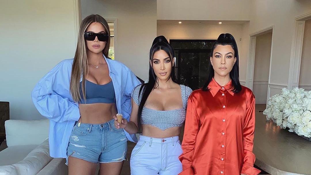 Kim Kardashian: Corona-Quarantäne beendet! "Gruselige" Party mit der Familie Khloe Kardashian, Kim Kardashian und Kourtney Kardashian