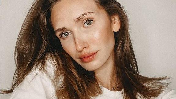 Anna Wilken litt schon als Kind unter ihrer Endometriose Anna Wilken teilt auf Instagram ihren Kampf gegen Endometriose.