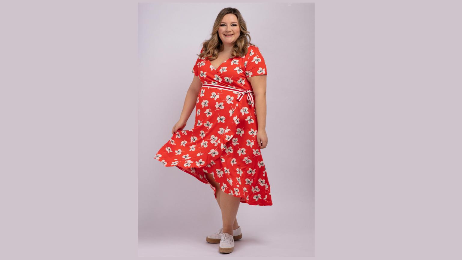 Vintage-Trend stylen: Curvy-Model Precious Lee zeigt, wie es geht! Wickelkleid von Boysen's.