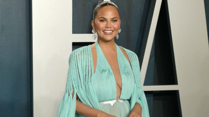 Chrissy Teigen hat 'genug von den Leuten' auf Social Media-Plattformen Chrissy Teigen hat 'genug von den Leuten' auf Social Media-Plattformen