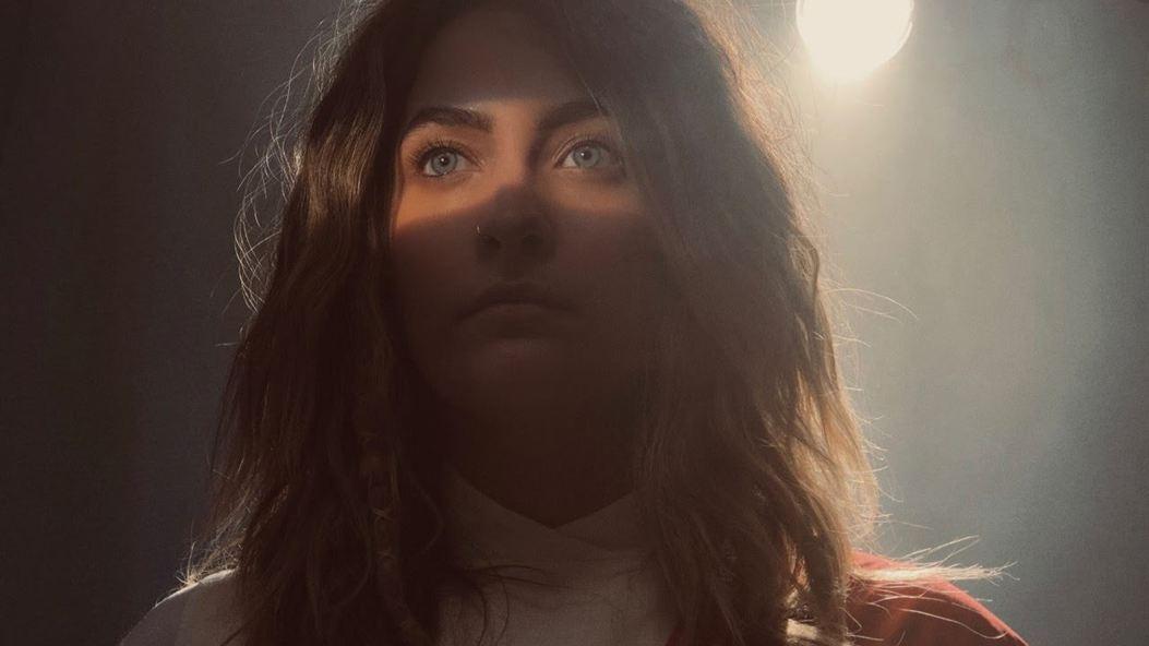 Paris Jackson als Jesus? 260.000 Menschen sind dagegen Paris Jackson spielt im Film "Habit" ein Mädchen mit Jesus-Fetisch.