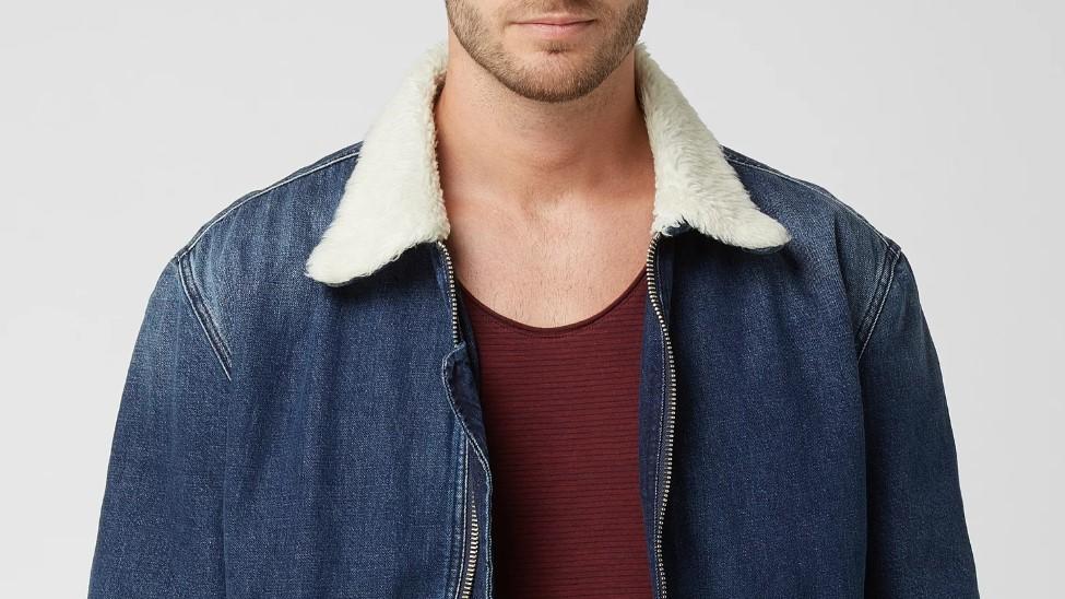 5 Essentials, die den Style eines Mannes sofort verbessern Jeansjacke