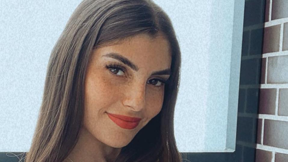 Schwangere Yeliz Koc: Darum soll ihre Tochter einen anderen Nachnamen bekommen Yeliz Koc möchte nicht, dass ihre Tochter ihren Nachnamen trägt.