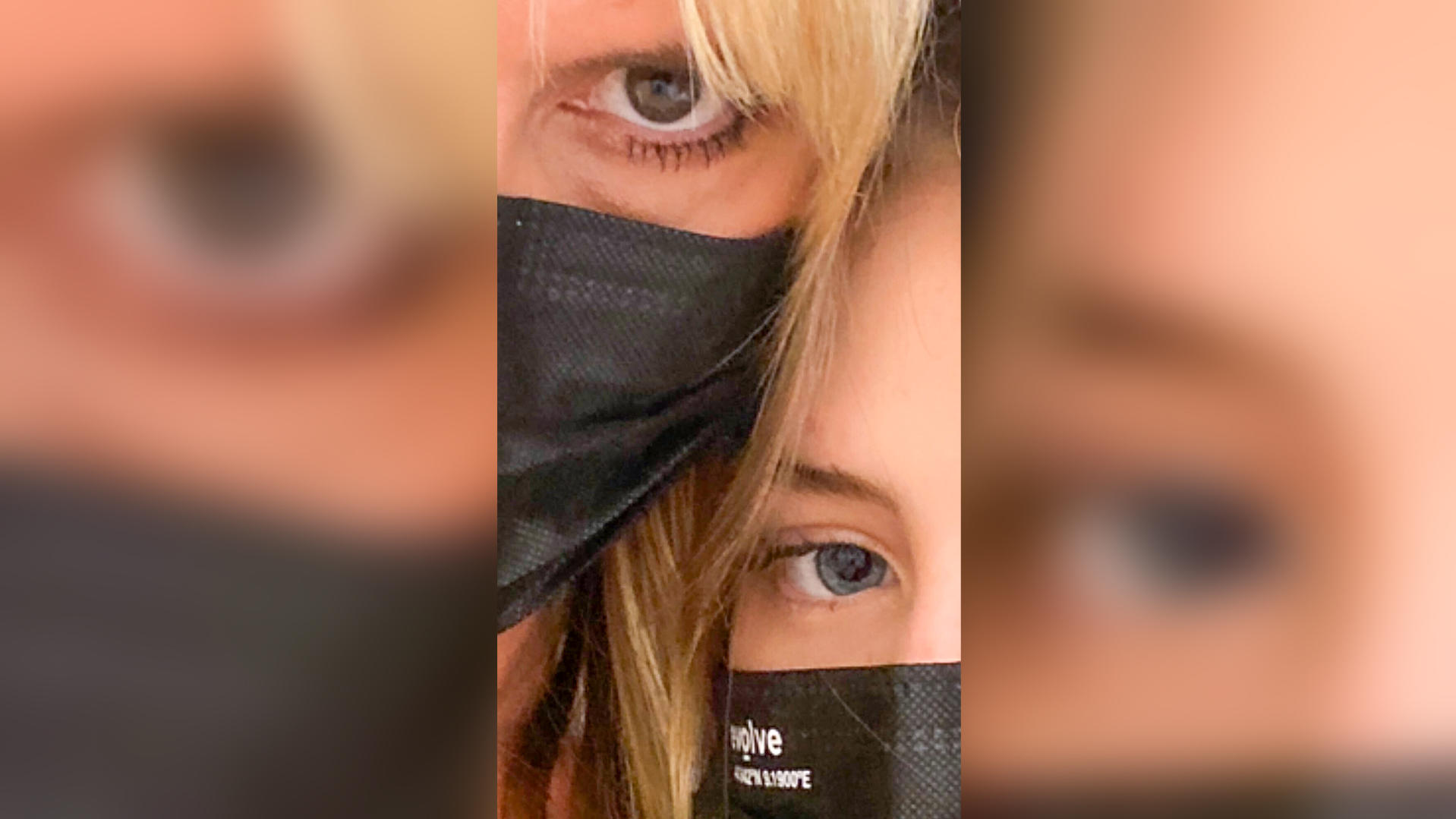 Mama-Tochter-Selfie! Heidi & Leni Klum posieren gemeinsam Hier zeigt Heidi Klum mal wieder einen Teil von Leni Klum.
