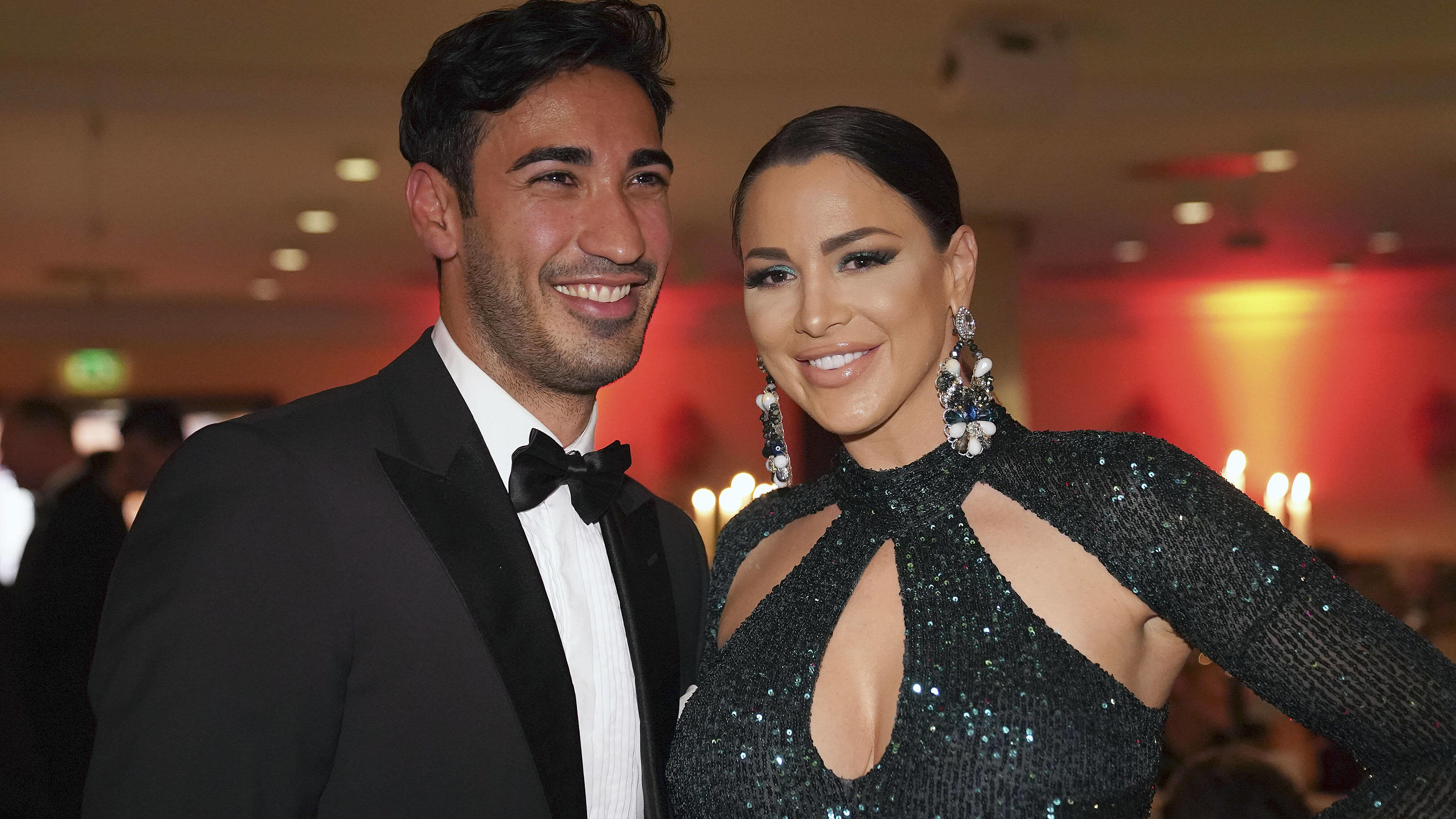Umut Kekilli: So süß kuschelt er mit seiner gerade geborenen Tochter Umut Kekilli und Freundin Ina-Maria Schnitzer haben eine gemeinsame Tochter