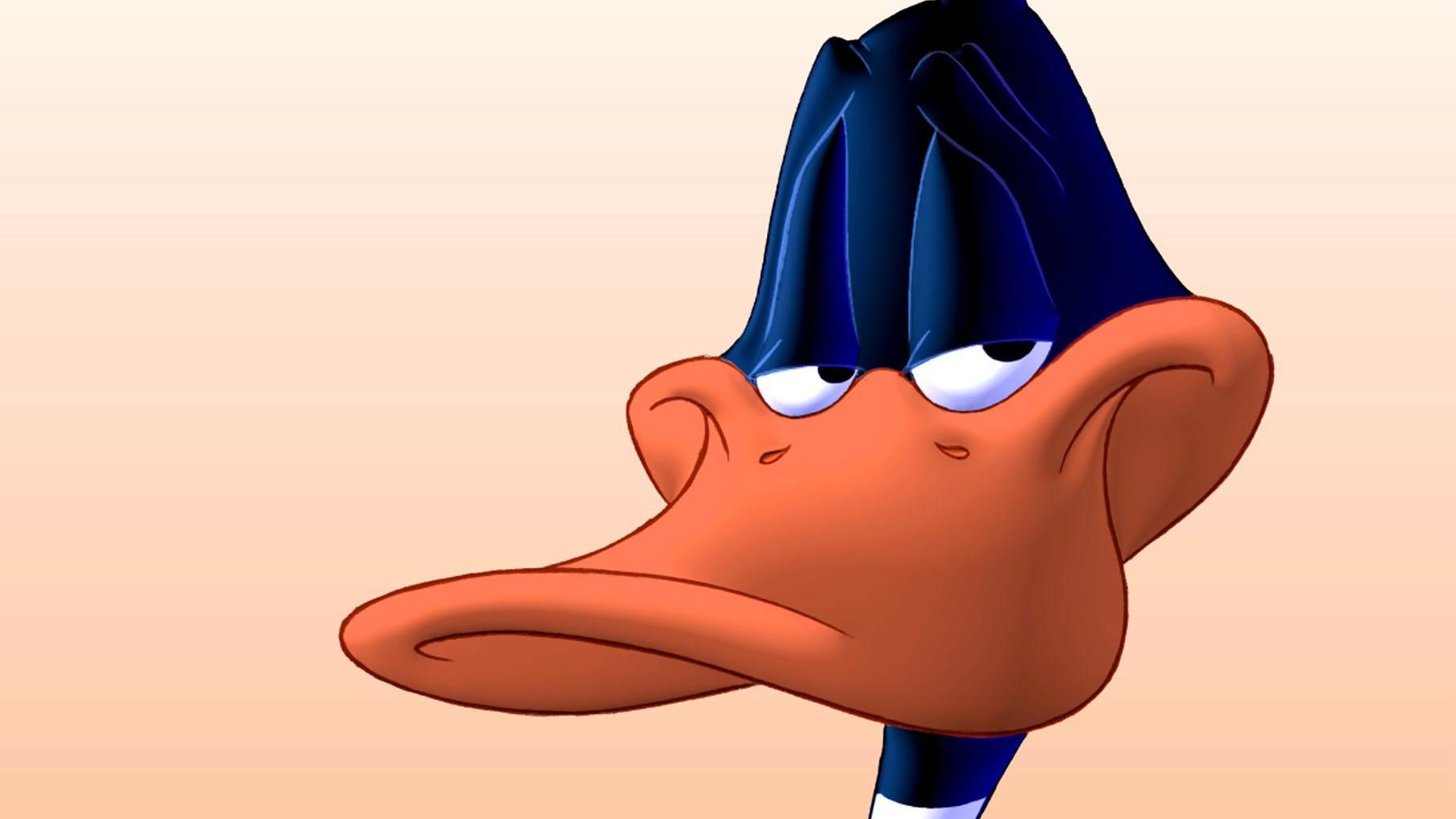 Mutter von Katie Price: „Du siehst aus wie Daffy Duck“ Katie Prices Mutter attestiert ihr eine Ähnlichkeit zur Looney Tunes Comic-Ente "Duffy Duck".