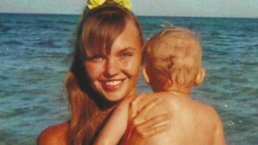 Bonnie Strange: Tochter Goldie Venus hat jetzt „einen kleinen Bruder“ Bonnie Strange mit Töchterchen Goldie