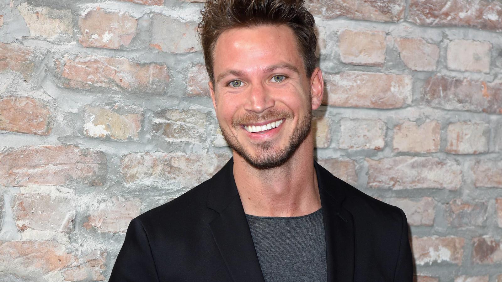 Sebastian Pannek durfte bei der Geburt seines Sohnes da sein Sebastian Pannek bei Maybelline New York Show während der Berlin Fashion Week im Postbahnhof am 17.01.2019 *** Sebastian Pannek at Maybelline New York Show during Berlin Fashion Week at the Postbahnhof on 17 01 2019