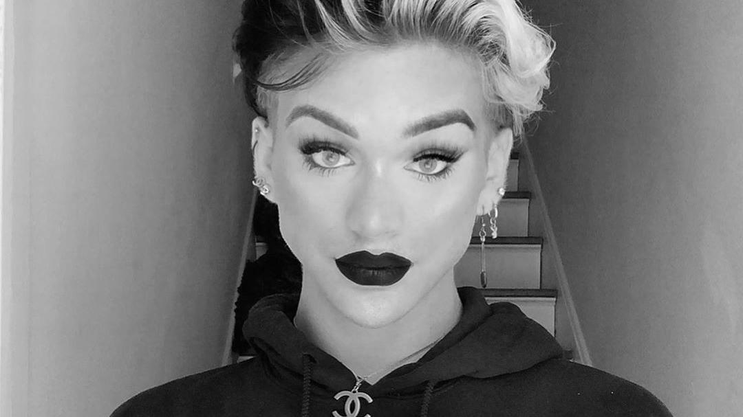Beauty-Blogger Ethan Peters ist tot: Er wurde nur 17 Jahre alt Beauty-Blogger Ethan Peters ist tot.