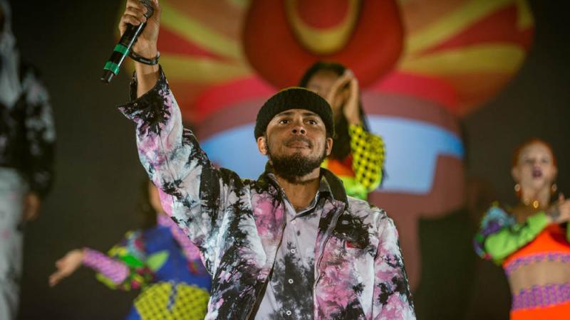 Mr. Eazi und Major Lazer kollaborieren mit Nicki Minaj und K4mo auf 'Oh My Gawd' Mr. Eazi und Major Lazer kollaborieren mit Nicki Minaj und K4mo auf 'Oh My Gawd'
