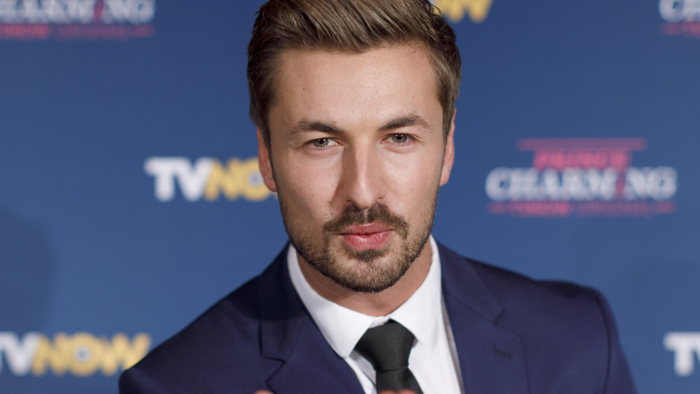 Nicolas Puschmann meldet sich erstmals nach Liebes-Aus Nicolas Puschmann bei der Premiere der TVNOW Gay-Dating-Show Prince Charming in Hennes Terrasse am Mauritiuswall. Köln, 29.10.2019 *** Nicolas Puschmann at the premiere of the TVNOW Gay Dating Show Prince Charming in Hennes Terrasse am Mauritiuswall