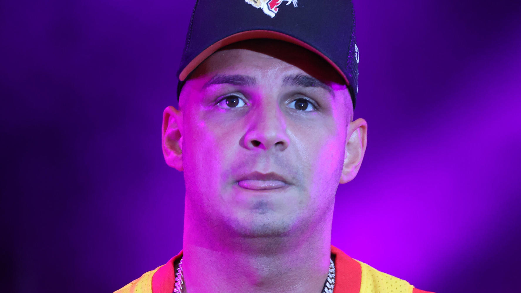 Pietro Lombardi: So schlimm vermisst er Söhnchen Alessio in der Corona-Isolation Sänger Pietro Lombardi ist an Covid-19 erkrankt.