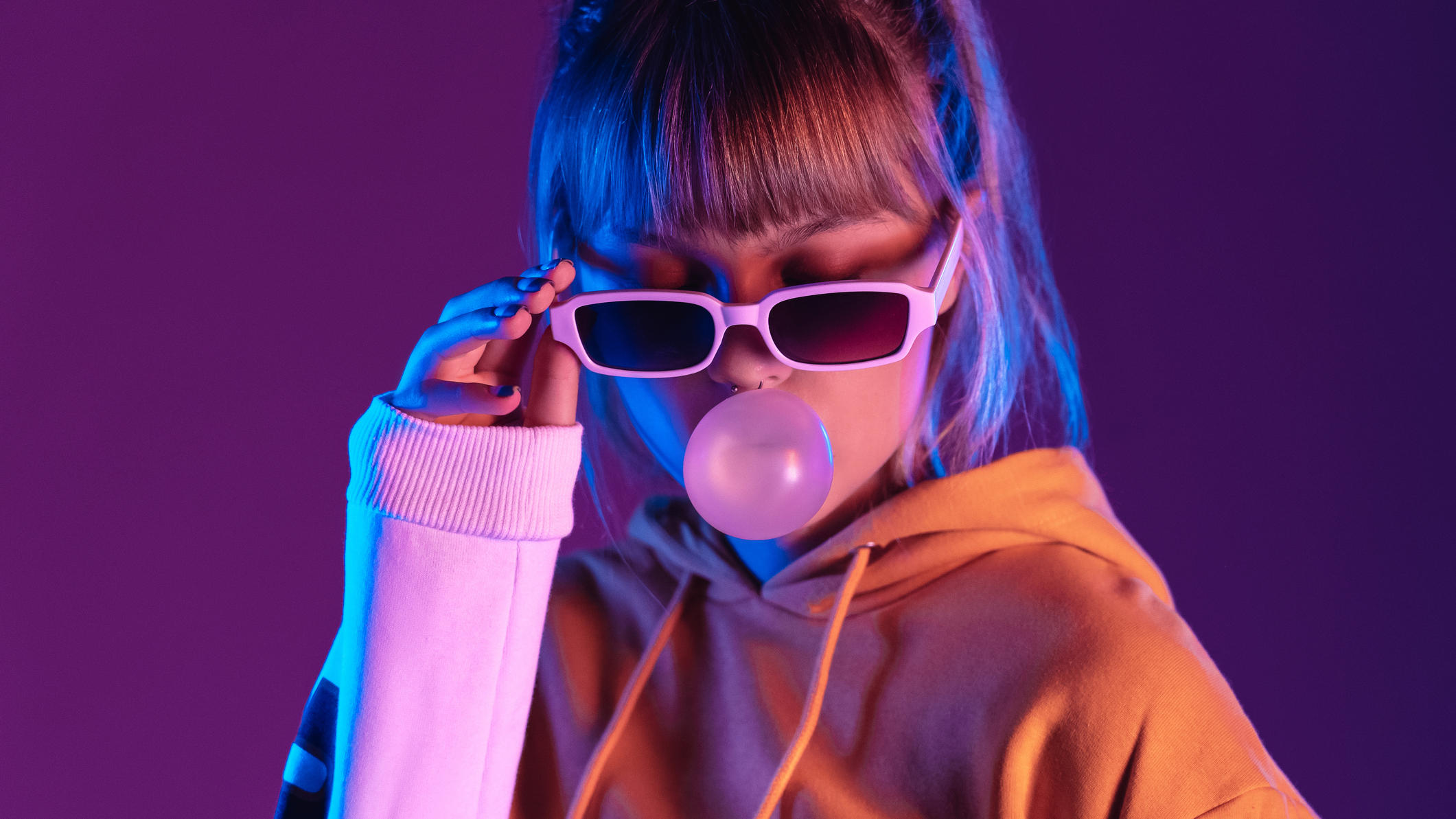80er Jahre Glamour: Warum wir den Party-Look jetzt auch im Alltag tragen 80er-Jahre-Glamour im Trend