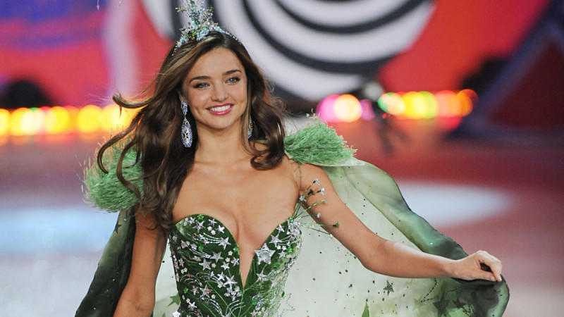 Miranda Kerr freut sich für Katy Perry Miranda Kerr freut sich für Katy Perry
