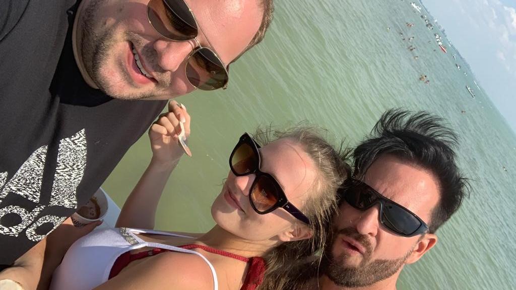 Michael Wendler: Polizeieinsatz! Gläubiger Timo Berger will sein Geld wiederhaben Timo Berger mit Michael Wendler und Laura Müller