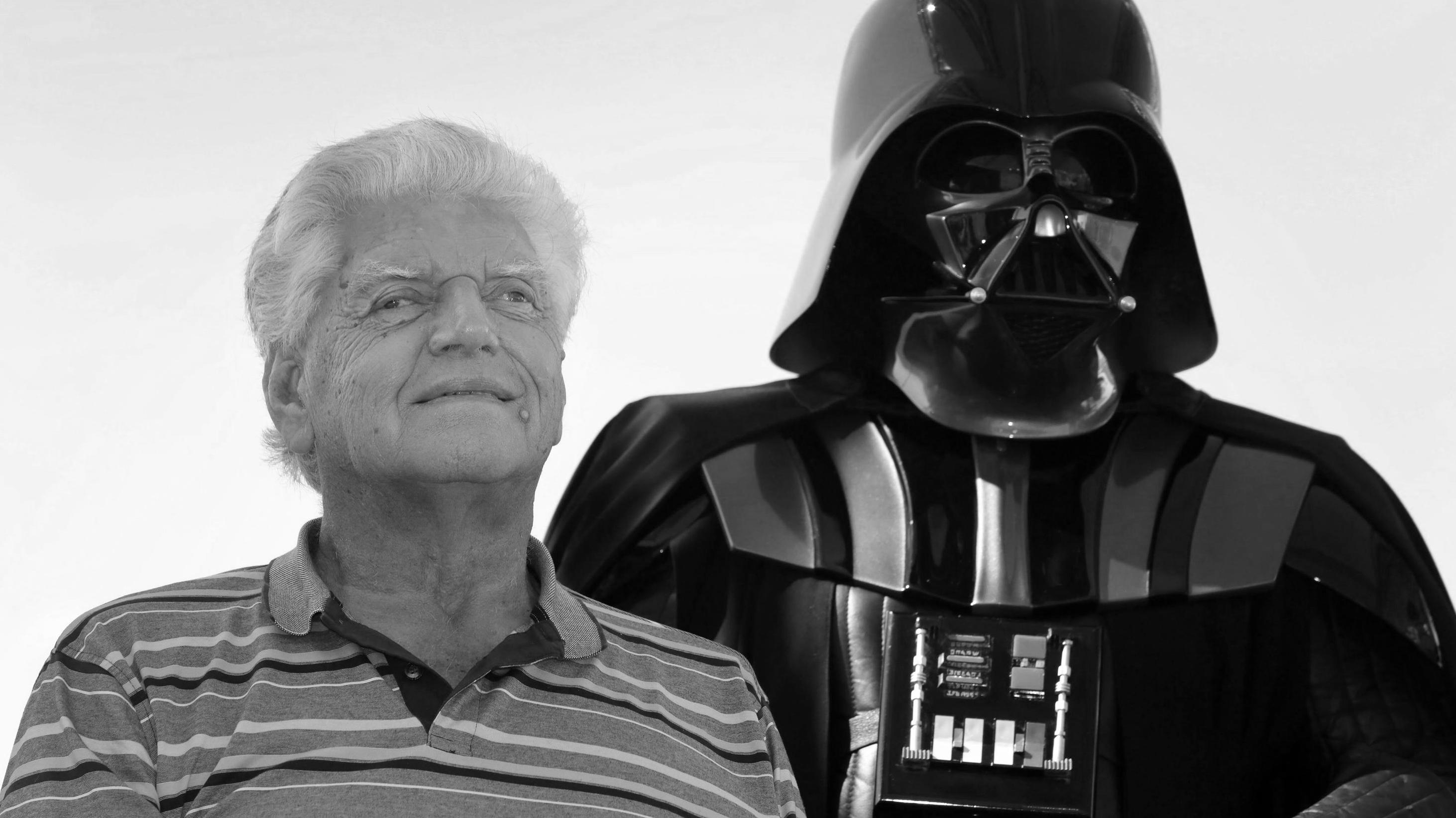 „Darth Vader“-Darsteller David Prowse: Daran ist er gestorben David Prowse wurde als „Darth Vader“ bekannt – auch, wenn der Zuschauer sein Gesicht nie sah.