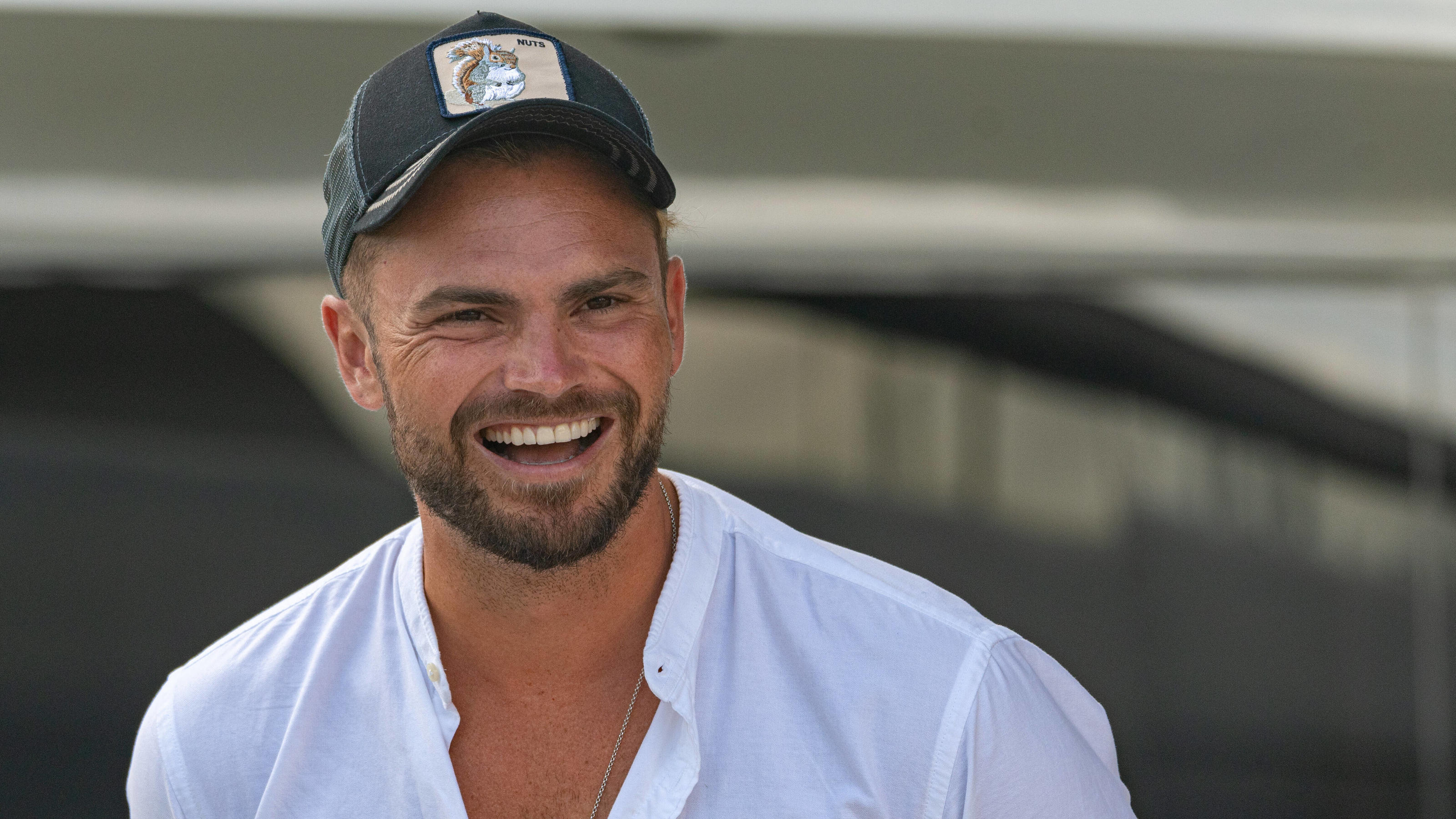 Ex-Bachelorette-Star Johannes Haller trennt sich für Tochter von seinem Bart Johannes Haller ist seit Kurzem stolzer Papa einer kleinen Tochter.