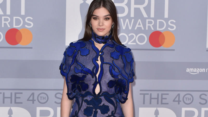 Hailee Steinfeld: Das hilft ihr inmitten der Pandemie Hailee Steinfeld: Das hilft ihr inmitten der Pandemie