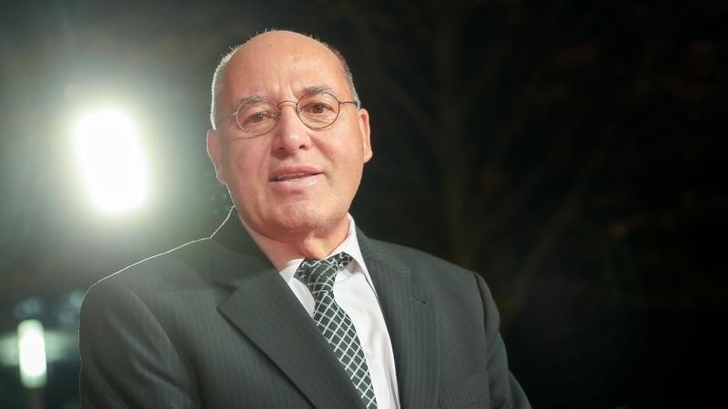 Gregor Gysi hat 14 Kilo abgenommen So sah Gregor Gysi früher aus.