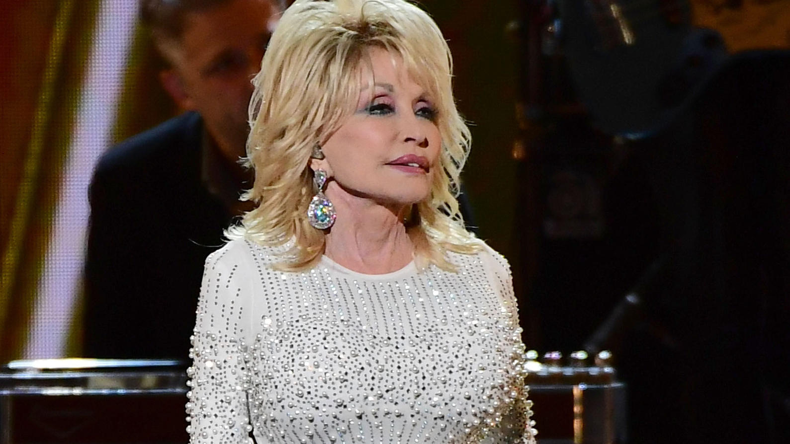 Dolly Parton trauert um ihren Bruder Randy Dolly Parton bei einem Auftritt im November 2019.