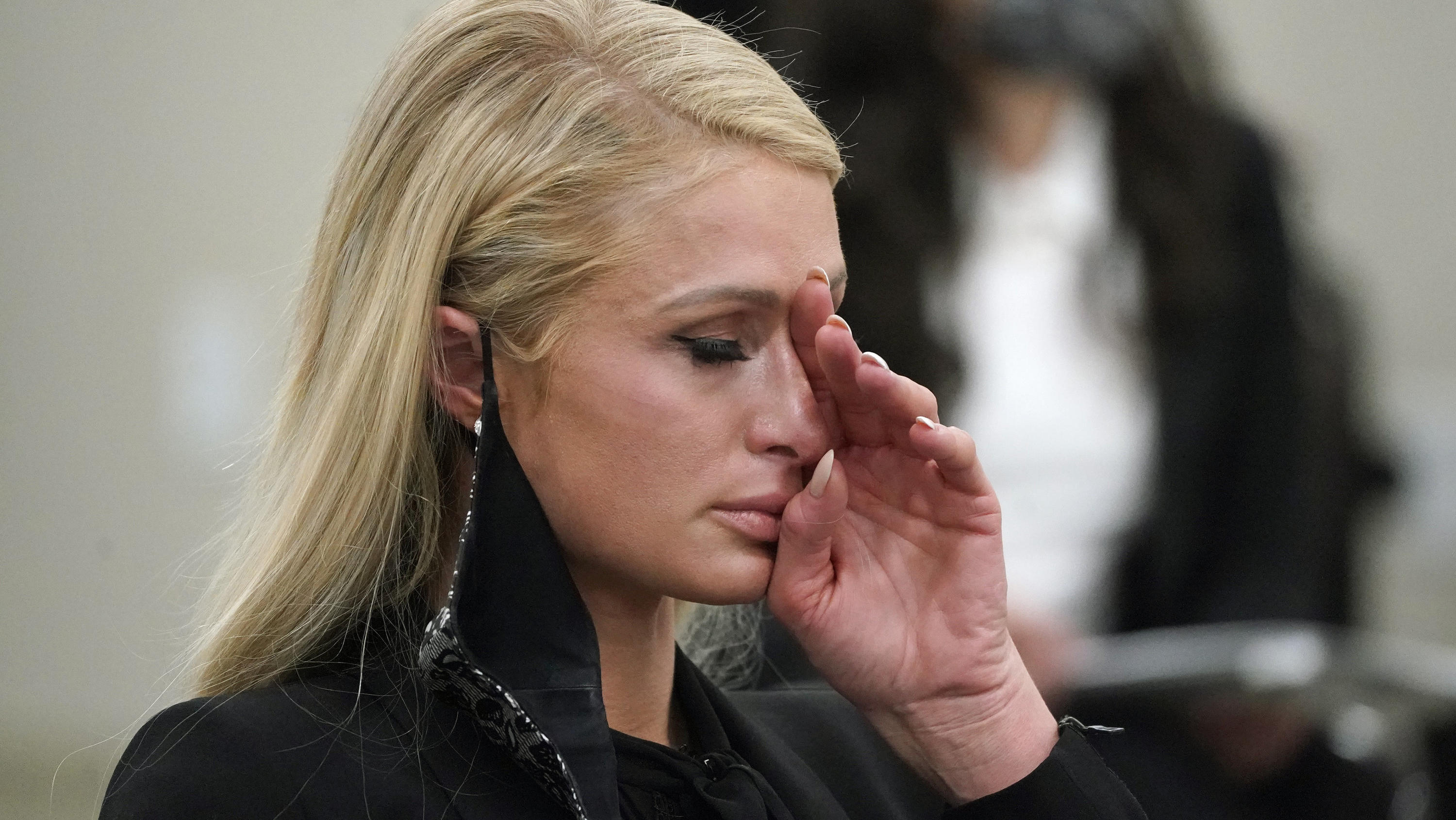 Paris Hilton Setzt Sich Unter Tränen Für Mehr Kinderrechte Ein