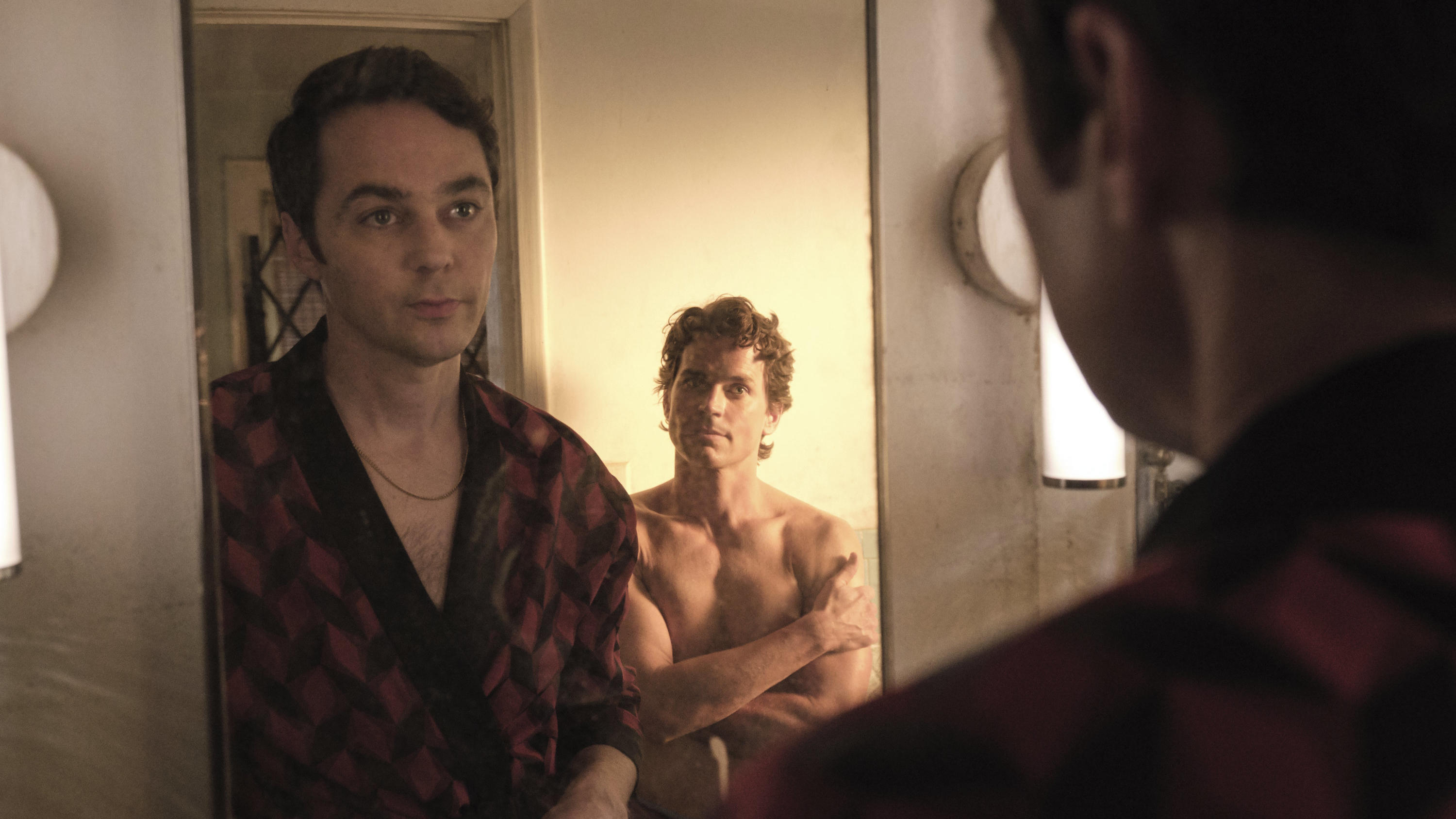 Kaley Cuoco, Jim Parsons & Co.: Was machen die „Big Bang Theory“-Stars heute? Jim Parsons und Matt Bomer in dem Netflix-Streifen „The Boys in the Band“.