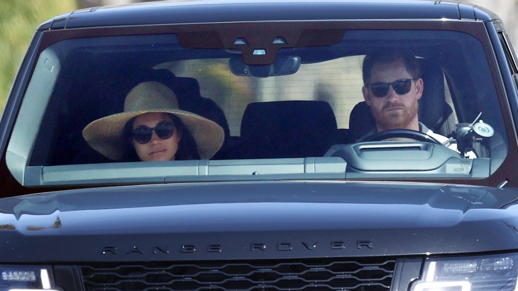Herzogin Meghan & Prinz Harry sind nervös: Wegen Prinz Philip oder wegen Oprah-Interview? Herzogin Meghan und Prinz Harry bei einer Fahrt durch Santa Barbara im Ende Februar 2021