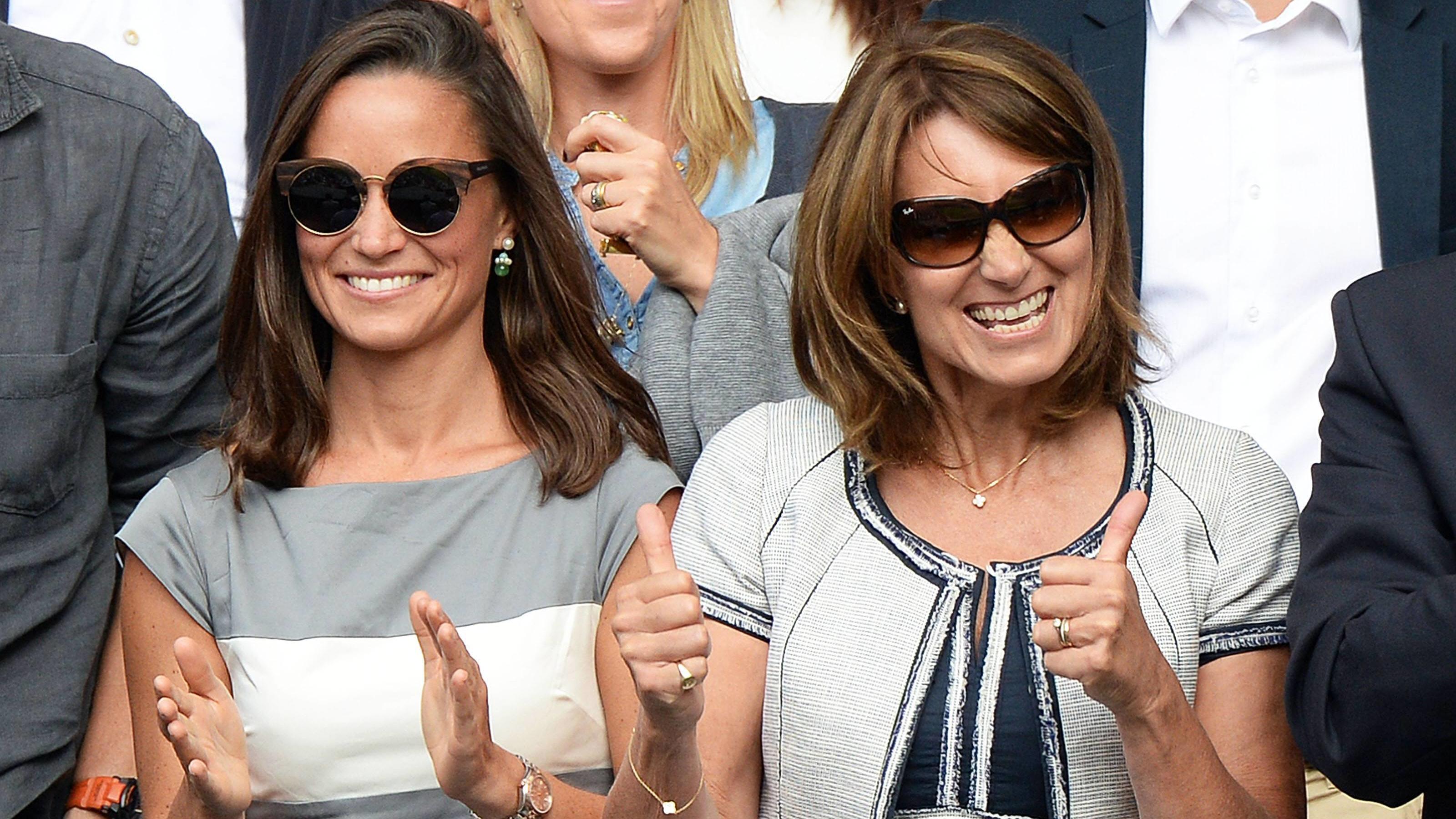 Pippa Matthews ist schwanger! Mama Carole Middleton bestätigt Gerüchte jetzt offiziell Pippa und ihre Mama Carole pflegen ein inniges Verhältnis zueinander.