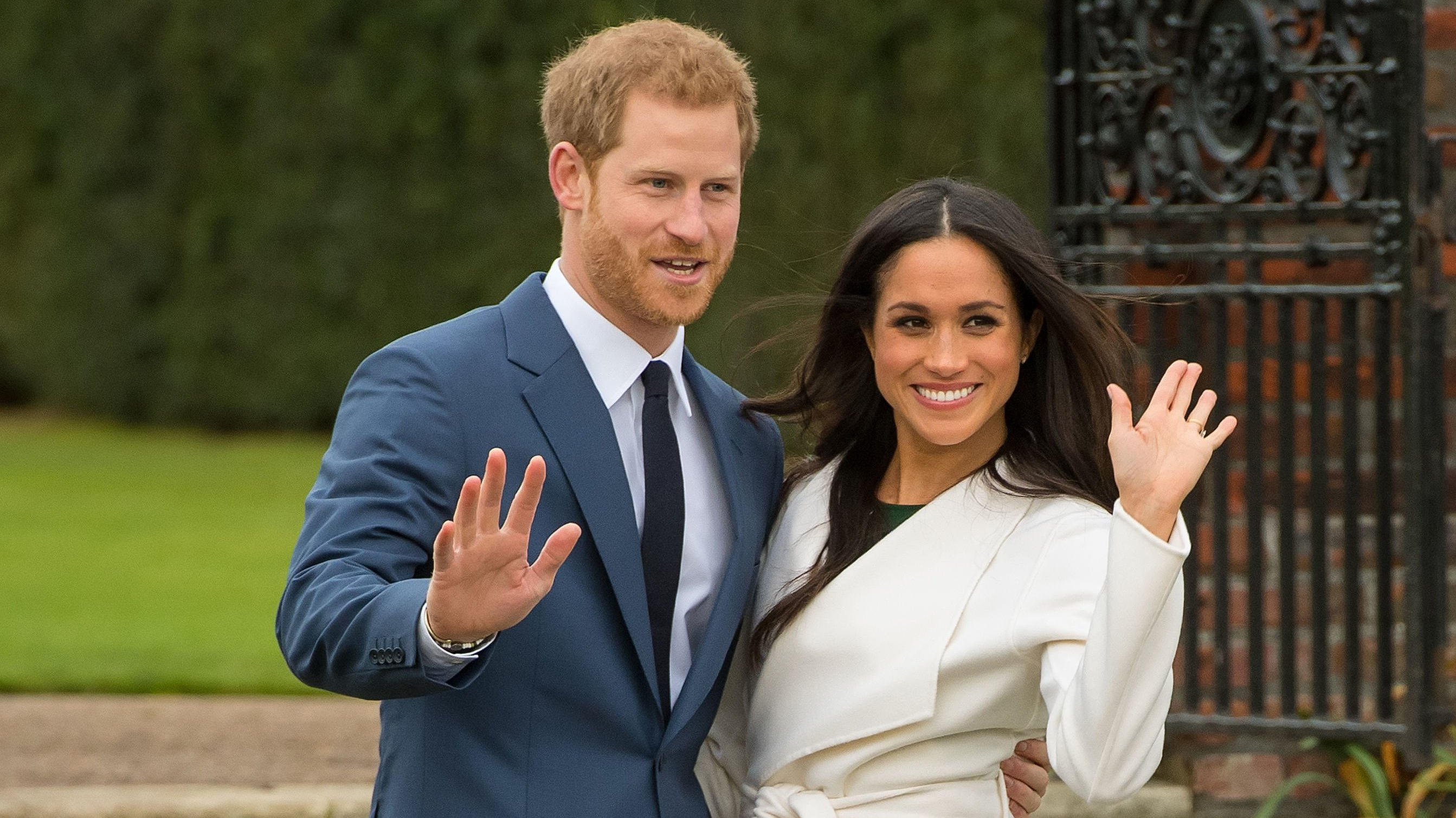 Prinz Harry & Herzogin Meghan waren bei royaler Hochzeit längst verheiratet! Prinz Harry und Herzogin Meghan haben 2018 heimlich geheiratet.
