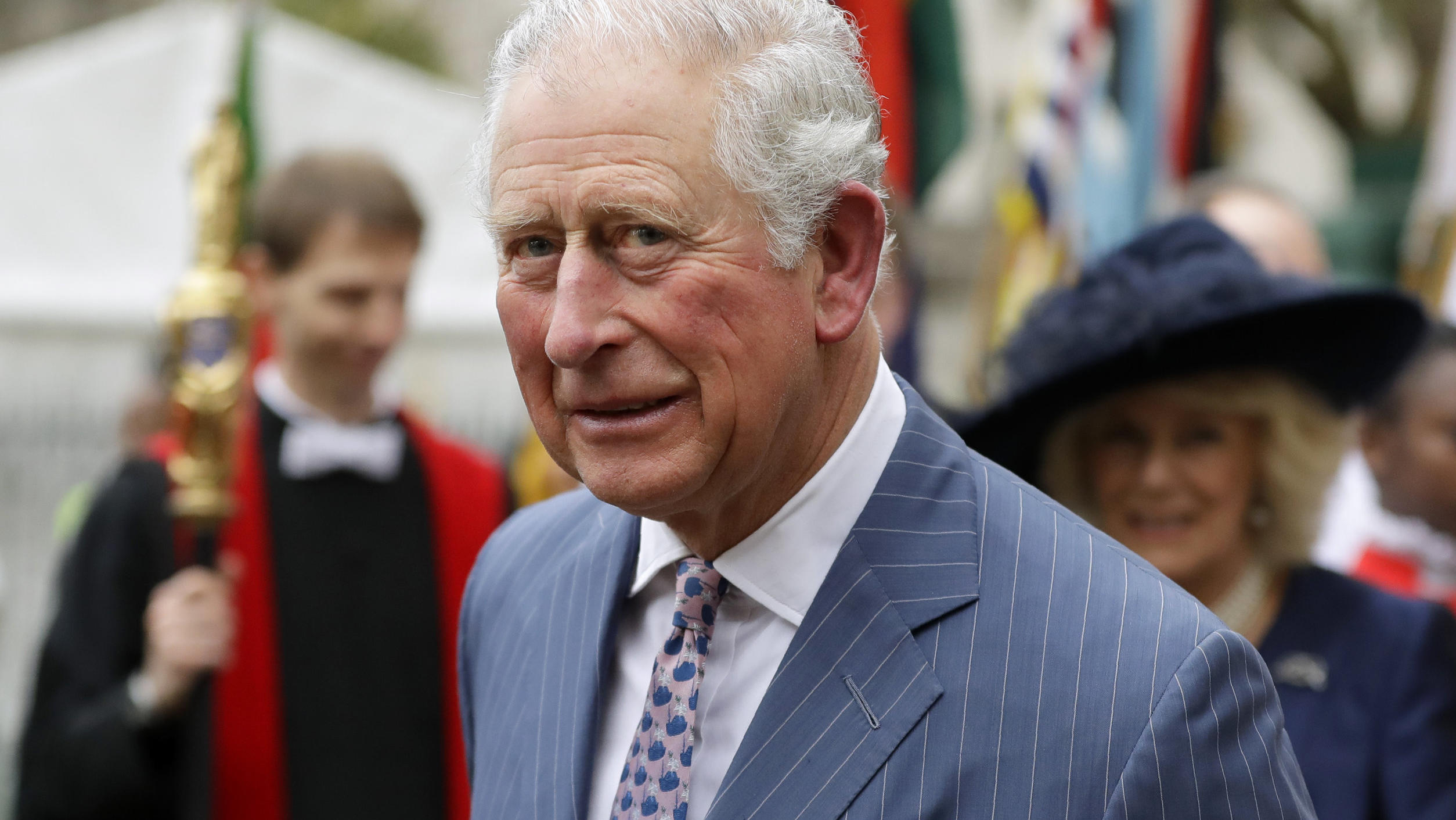 Prinz Charles: „Tief verletzt“ nach Harrys Interview - aber er will die Beziehung retten Prinz Charles bei einem seiner offiziellen Termine