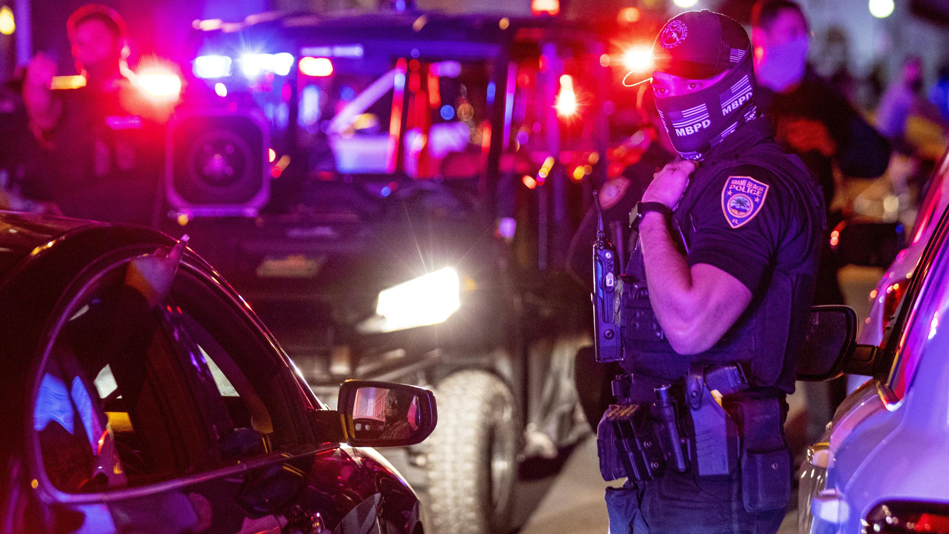 "Spring Break"-Partys in Miami Beach eskalieren: 1.000 Festnahmen, Frau stirbt nach Vergewaltigung Die Polizei von Miami Beach hatte allerhand zu tun.