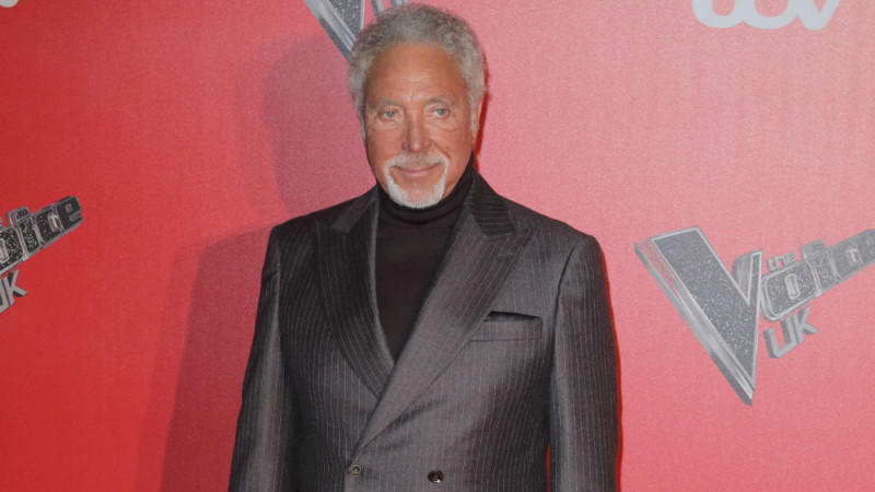 Sir Tom Jones: Gott rettete ihn vor dem Ertrinken! Sir Tom Jones: Gott rettete ihn vor dem Ertrinken!