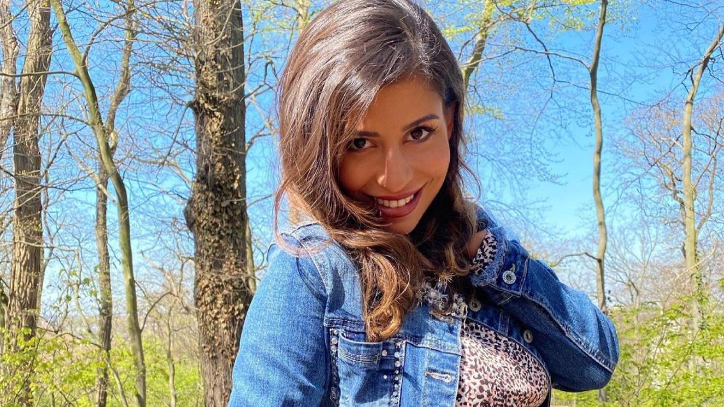 Hier zeigt sich Eva Benetatou erstmals mit ihrem Baby George Eva Benetatou