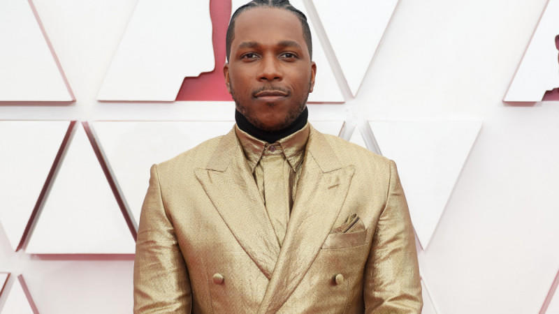 Leslie Odom Jr. stößt zum Cast von ‘Knives Out 2’ Leslie Odom Jr. stößt zum Cast von ‘Knives Out 2’