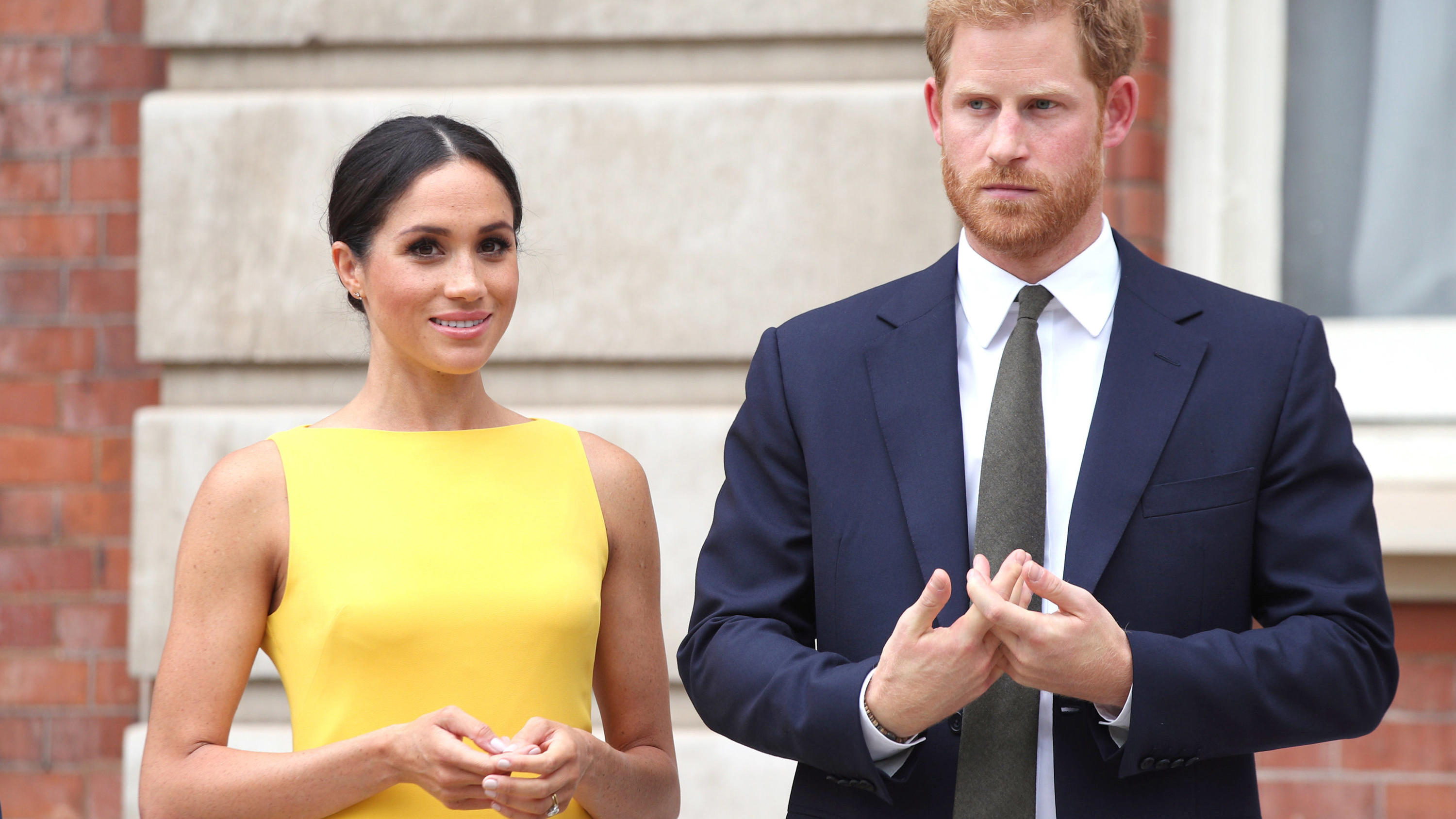 Rassismus im Königshaus: Meghan & Harry wollten bei Oprah Namen nennen Herzogin Meghan und Prinz Harry