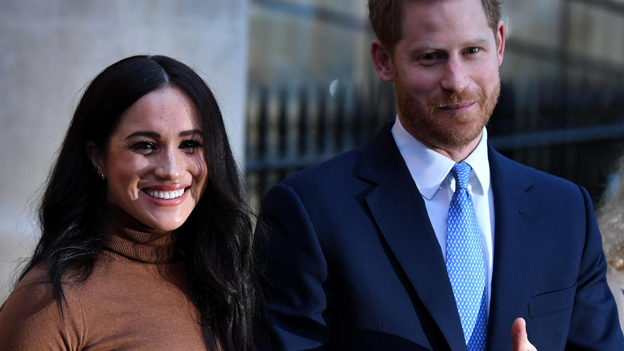 Erste Bilder aus Herzogin Meghans "The Bench"-Buch: Sieht so ihr Leben mit Prinz Harry aus? ARCHIV - 07.01.2020, Großbritannien, London: Meghan (l), Herzogin von Sussex, und der britische Prinz Harry, Herzog von Sussex, nach ihrem Besuch im Canada House. Harry und Meghan sind zum zweiten Mal Eltern geworden. Lilibet «Lili» Diana Mountbatten